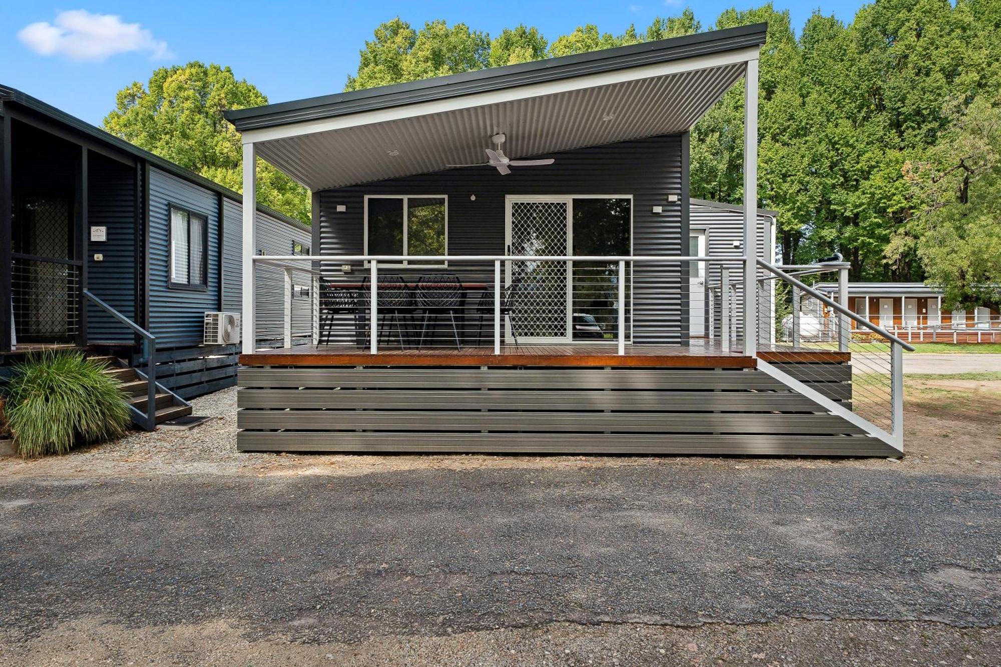 Myrtleford Holiday Park 外观 照片