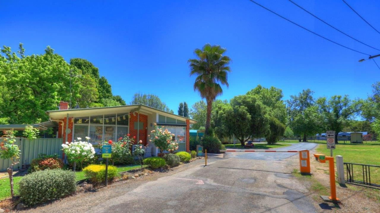 Myrtleford Holiday Park 外观 照片