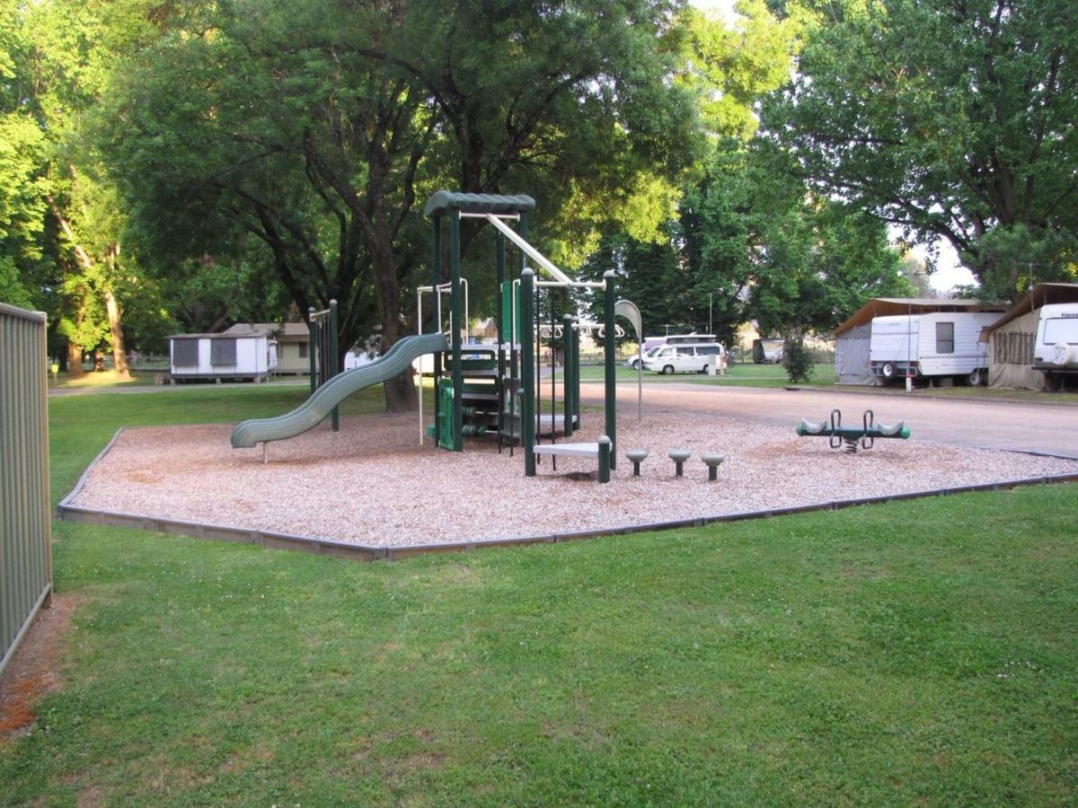 Myrtleford Holiday Park 外观 照片