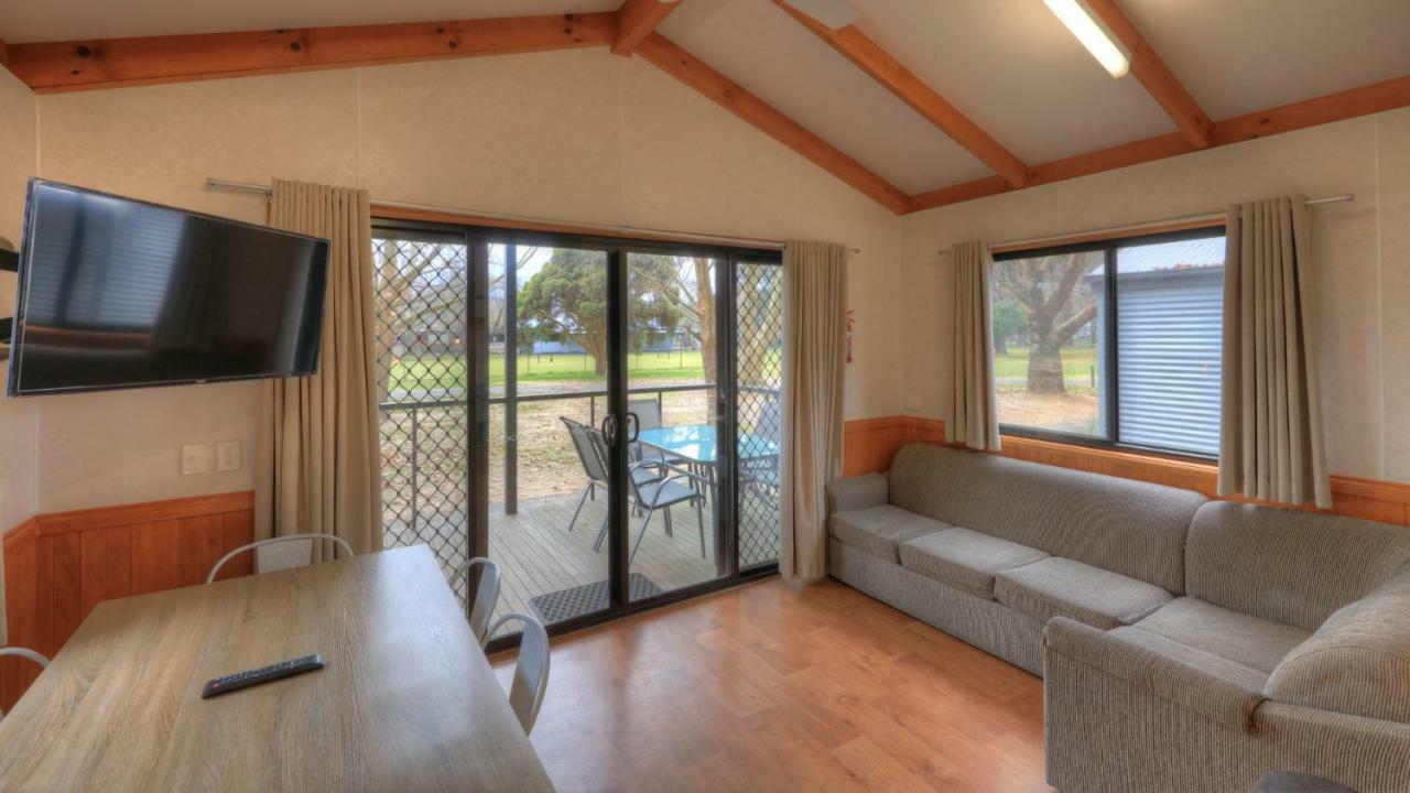 Myrtleford Holiday Park 外观 照片