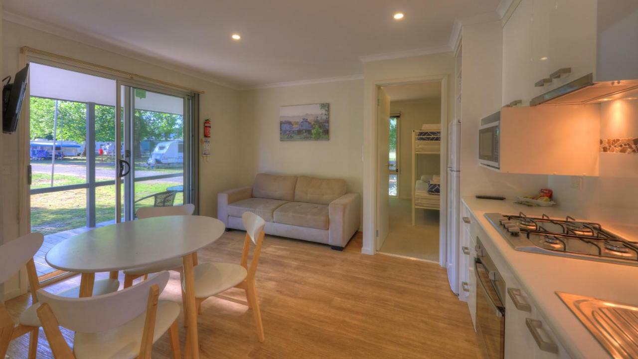 Myrtleford Holiday Park 外观 照片